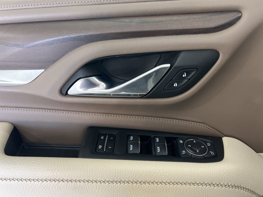 Used 2021 GMC Yukon XL Denali w/ Denali Premium Package image 21