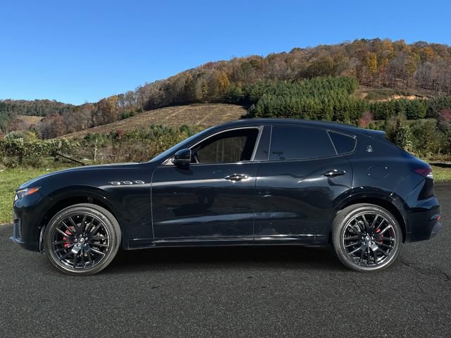 Used 2021 Maserati Levante image 4