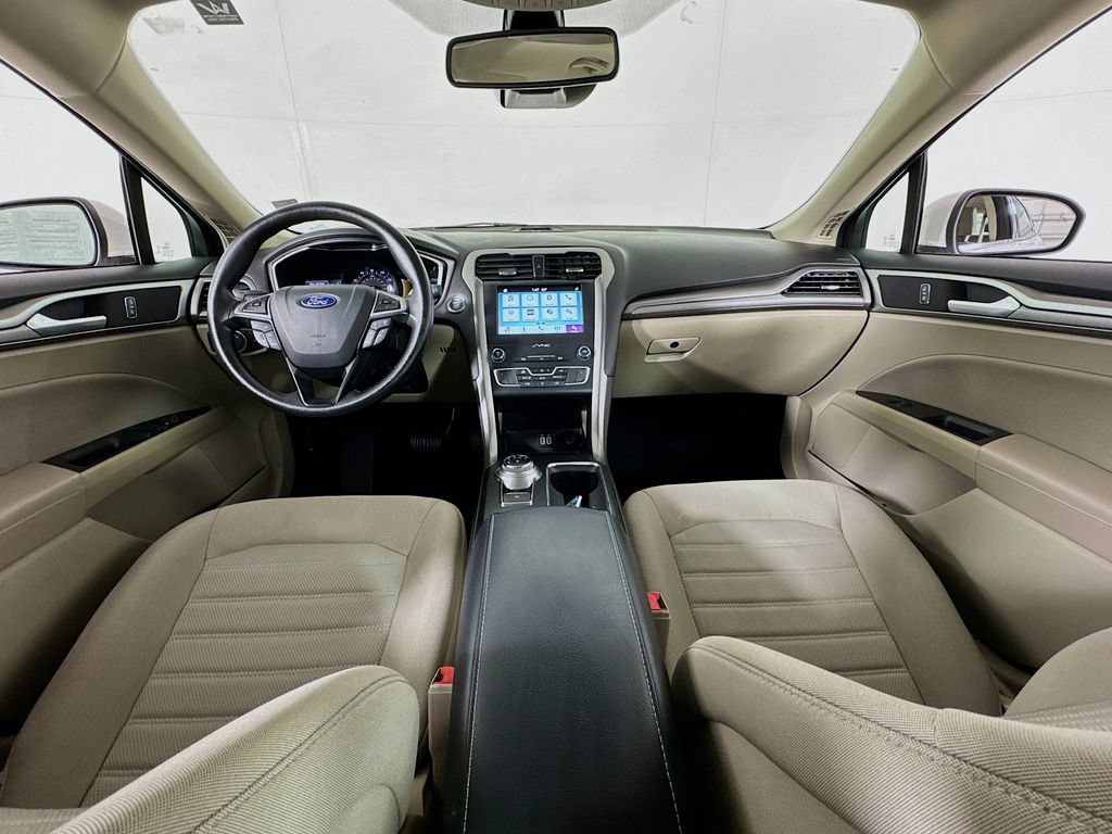 Used 2019 Ford Fusion SE FWD image 23
