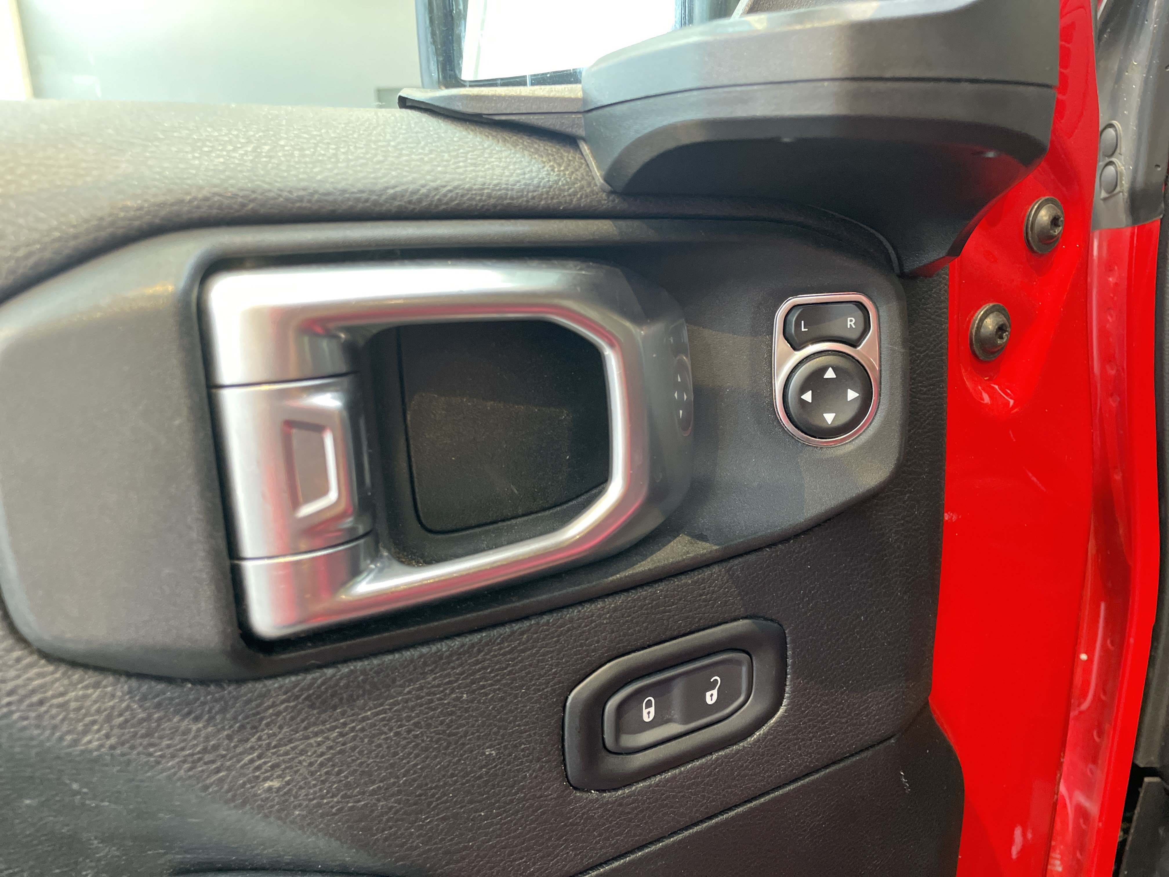 Used 2020 Jeep Wrangler Unlimited Rubicon AWD/4WD image 15