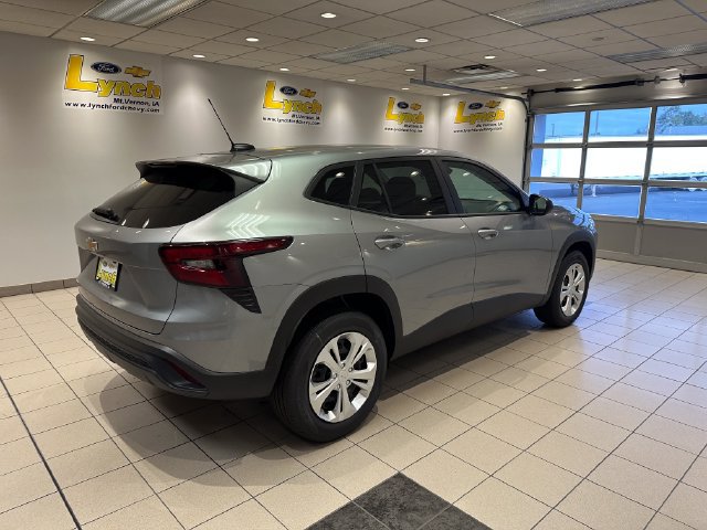 New 2026 Chevrolet Trax LS w/ Driver Confidence Package FWD image 16