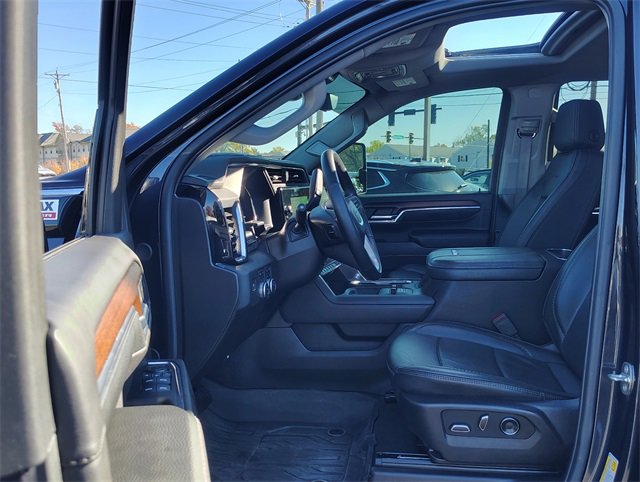 Used 2024 GMC Sierra 2500 Denali w/ Denali Reserve Package image 2