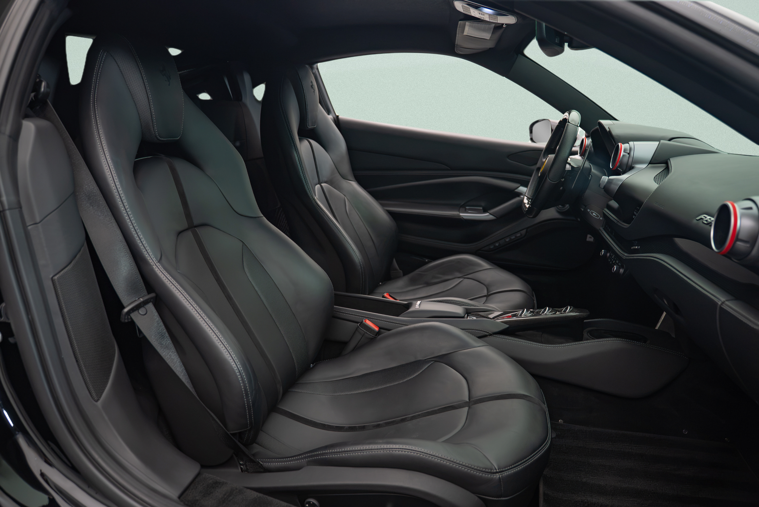 Used 2020 Ferrari F8 Tributo RWD image 10