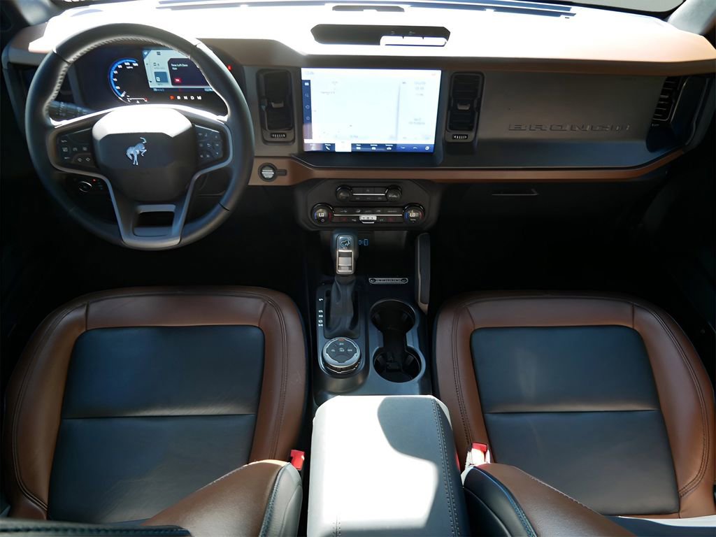 Used 2024 Ford Bronco Outer Banks image 14