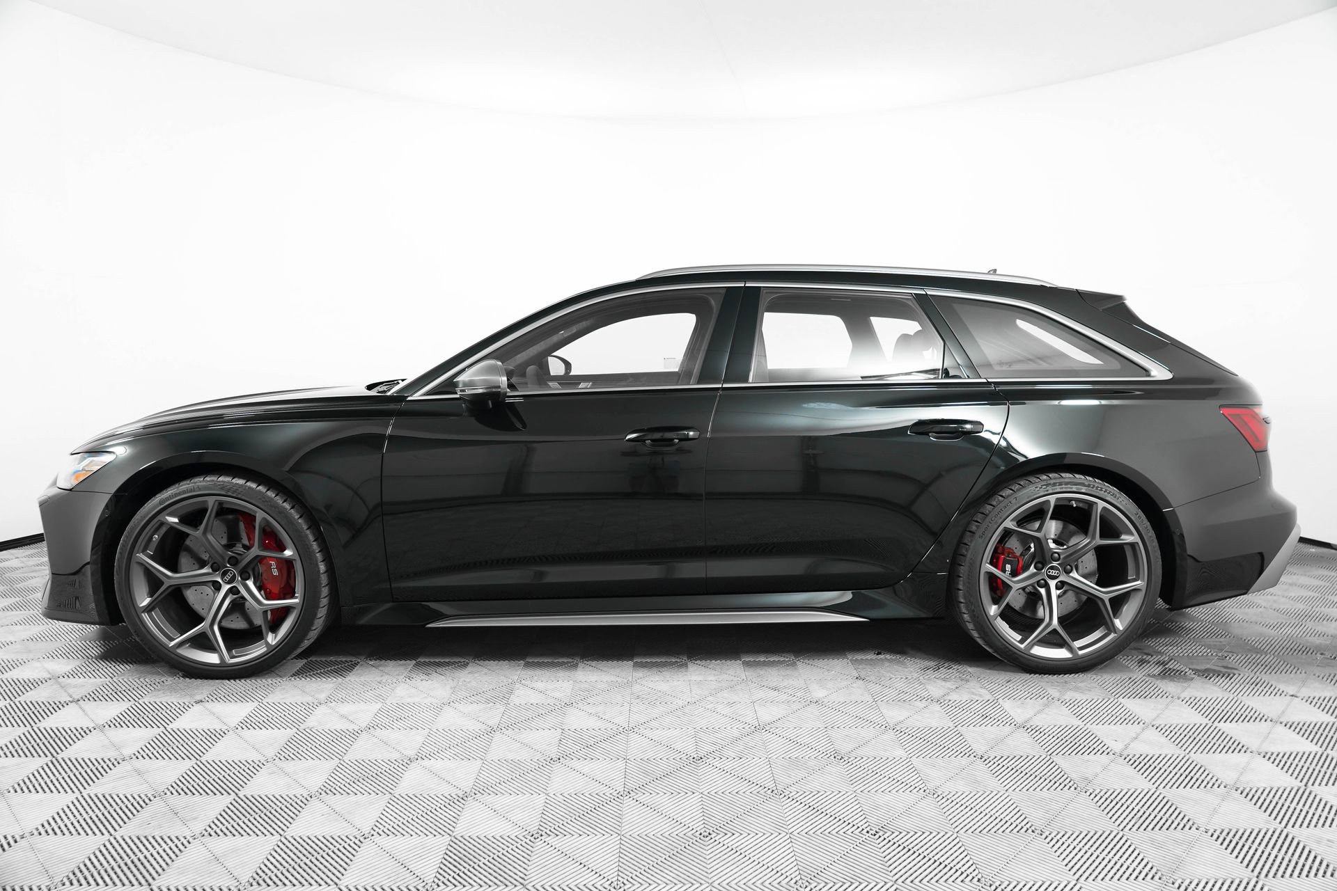 New 2026 Audi RS 6 performance image 4