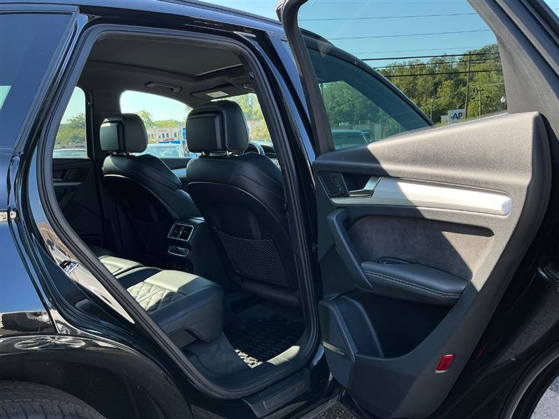 Used 2019 Audi SQ5 Prestige w/ Prestige Package AWD/4WD image 38