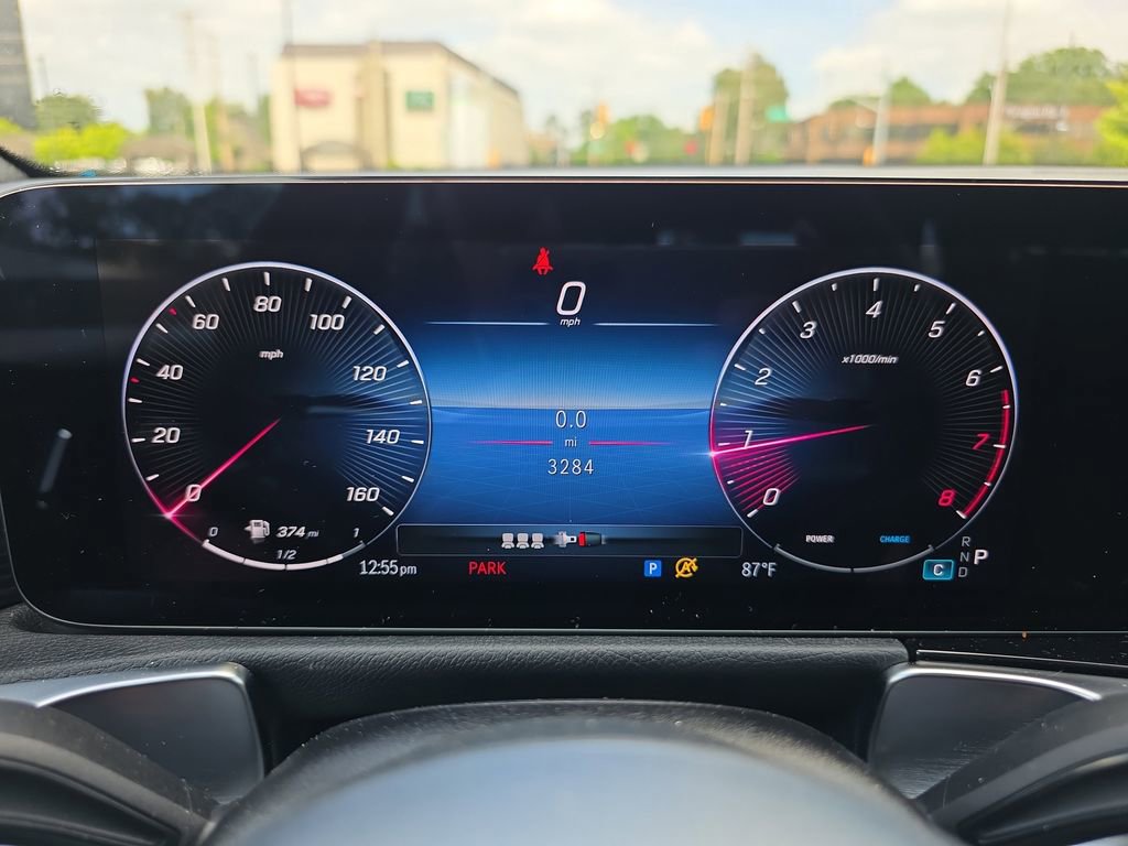 Used 2026 Mercedes-Benz GLB 250 4MATIC image 23