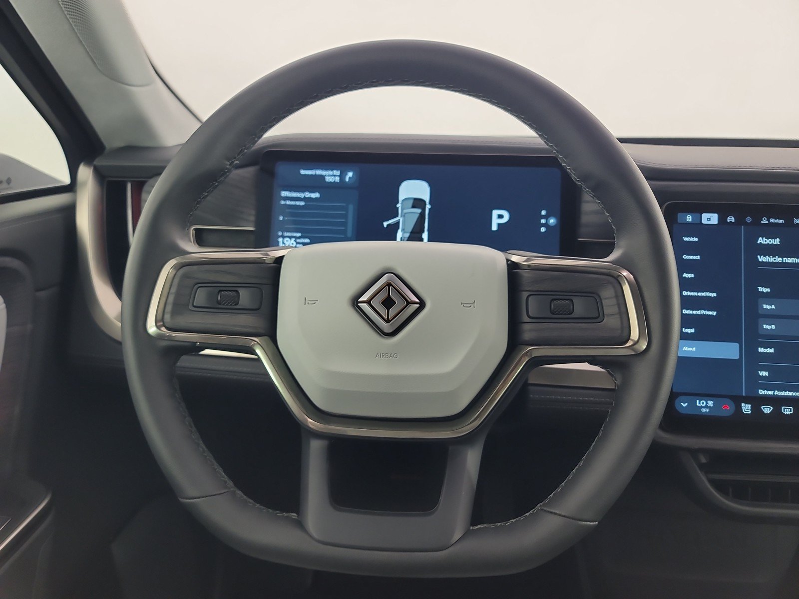 Used 2025 Rivian R1S Adventure AWD/4WD image 28