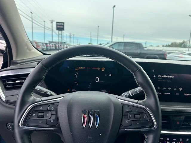 Used 2024 Buick Encore GX Avenir image 27