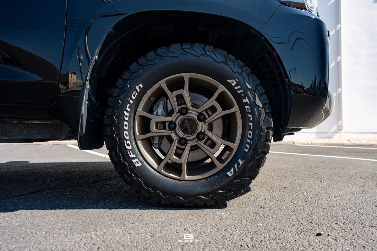 Used 2020 Toyota Land Cruiser Heritage Edition AWD/4WD image 15
