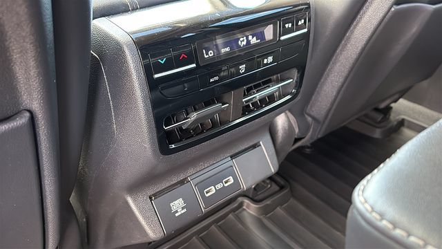 Certified 2023 Acura MDX SH-AWD w/ Technology Package image 28