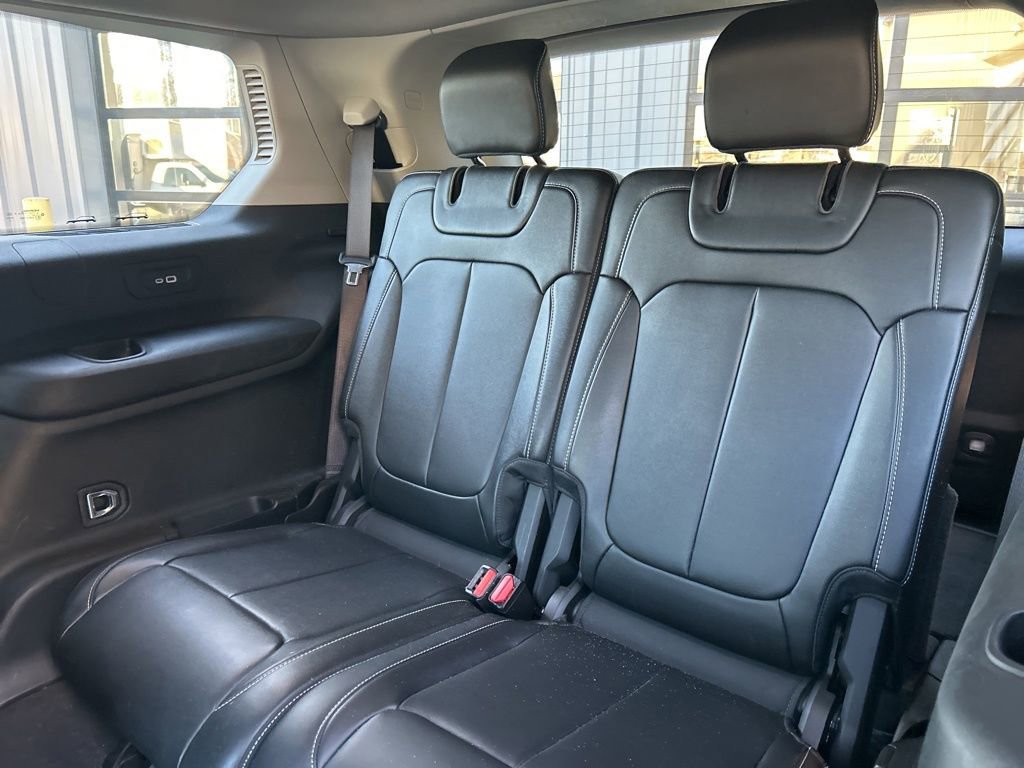 Used 2021 Jeep Grand Cherokee L Limited image 32