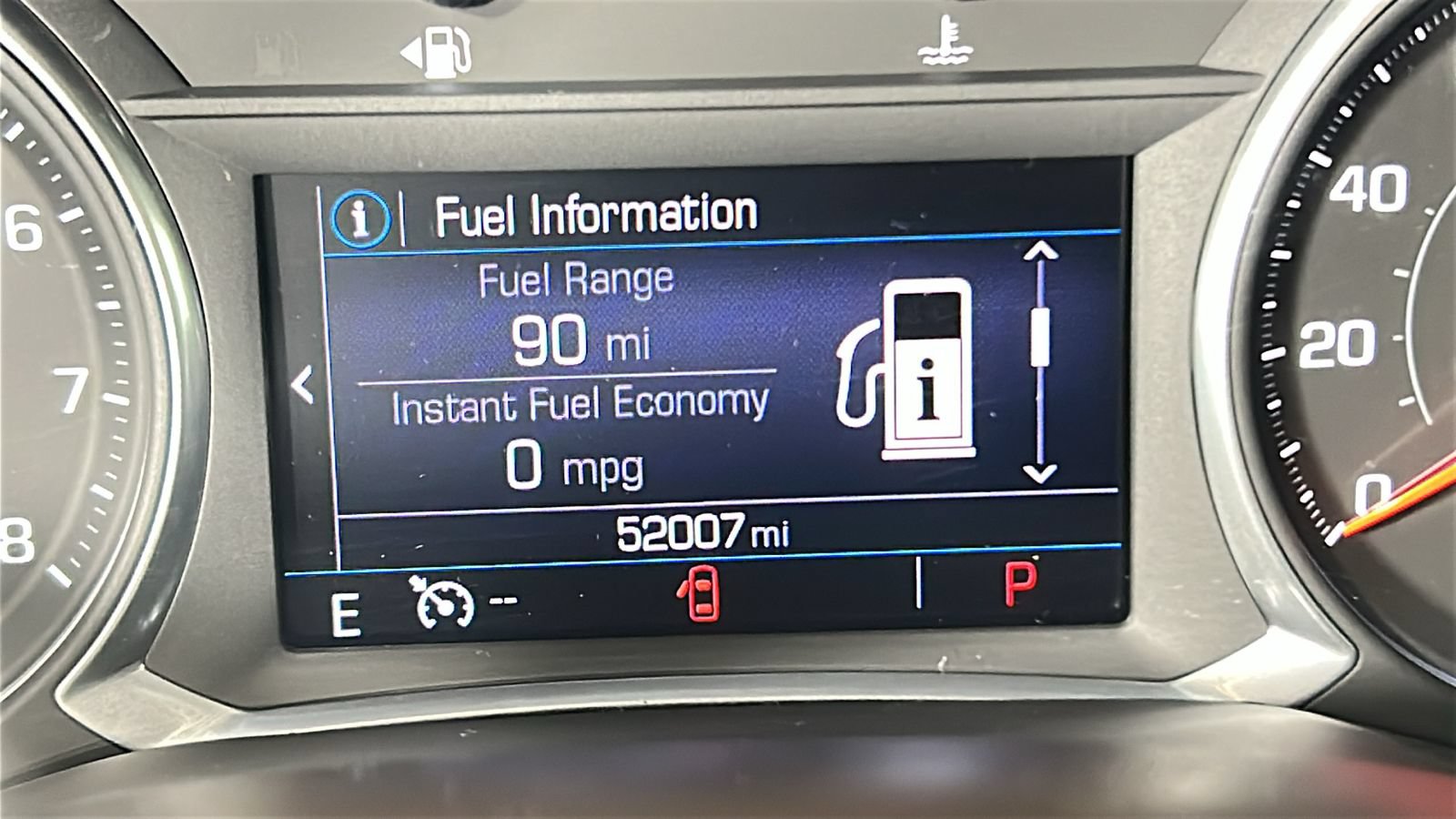 Used 2022 GMC Acadia SLE w/ LPO, Cargo Package AWD/4WD image 22