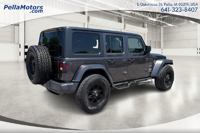 Used 2019 Jeep Wrangler Unlimited Sahara AWD/4WD image 3
