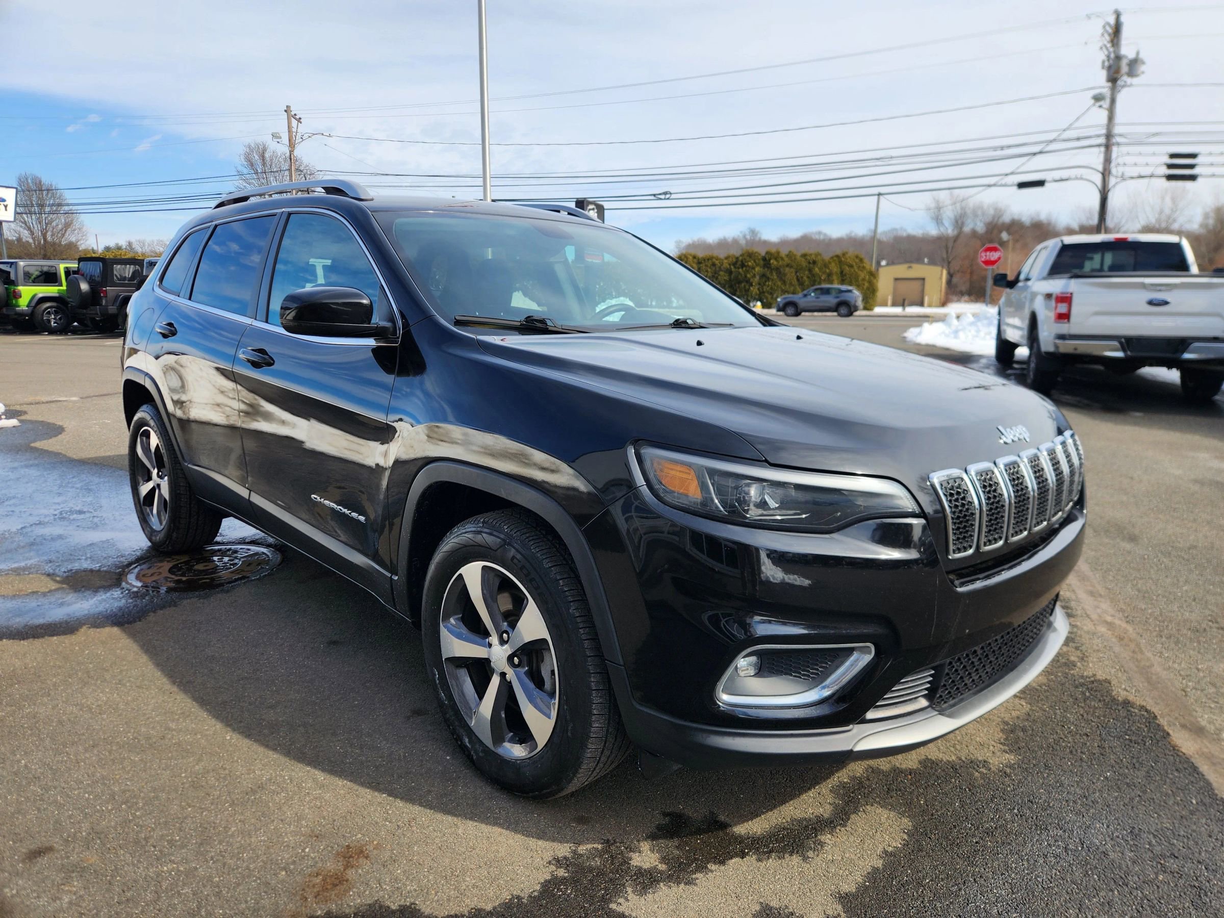Used 2019 Jeep Cherokee Limited image 20