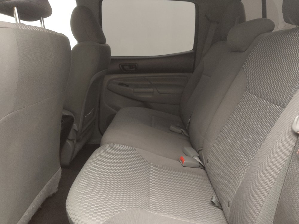 Used 2015 Toyota Tacoma PreRunner w/ SR5 Package RWD image 18