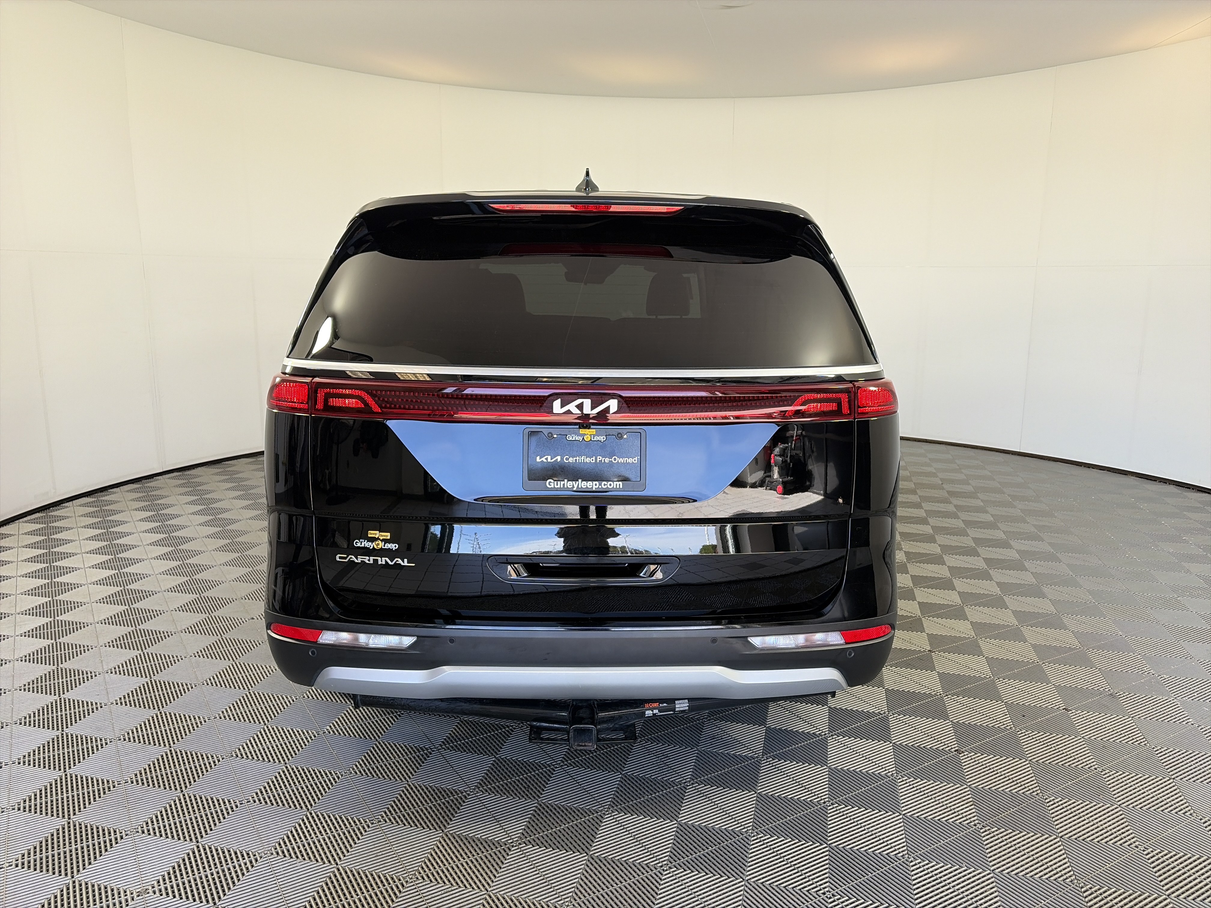 Certified 2023 Kia Carnival EX FWD image 10