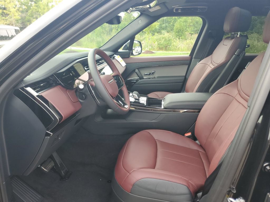 New 2026 Land Rover Range Rover Sport Dynamic SE AWD/4WD image 12