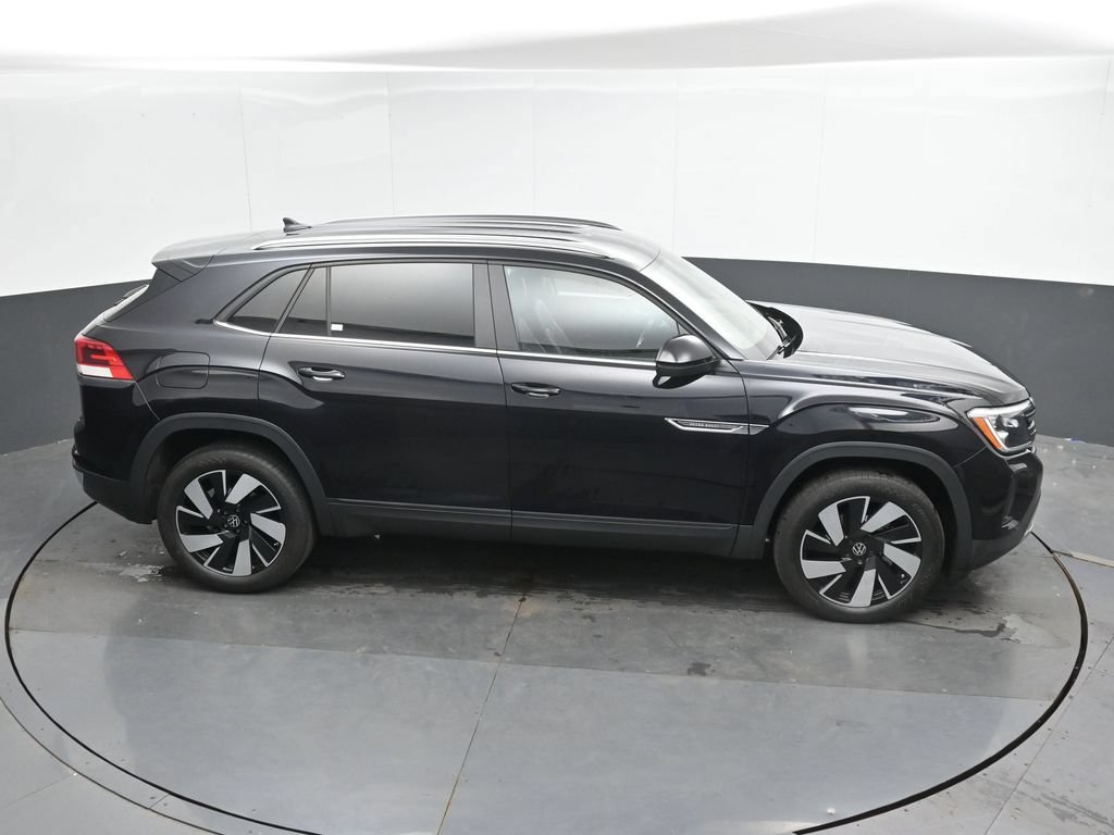 Used 2024 Volkswagen Atlas Cross Sport SE AWD/4WD image 31