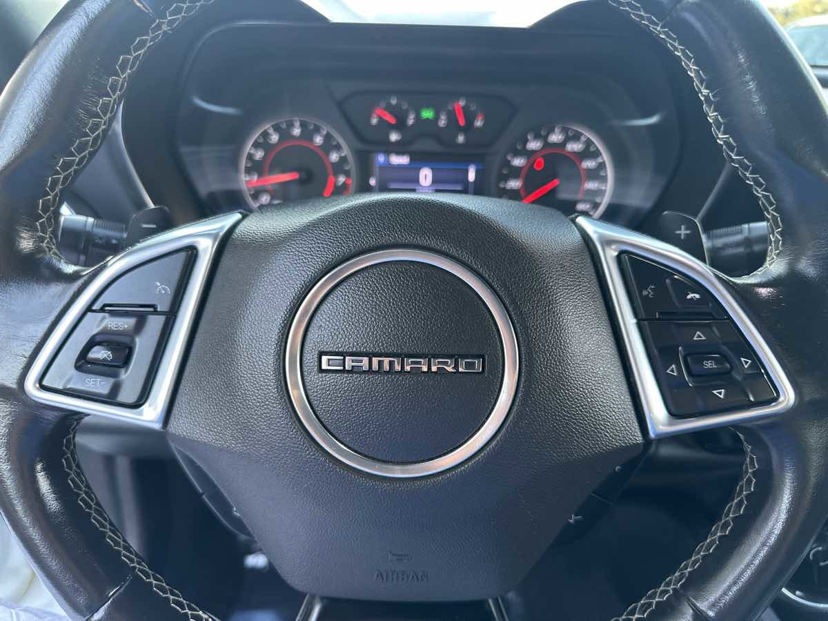 Used 2020 Chevrolet Camaro LT image 32