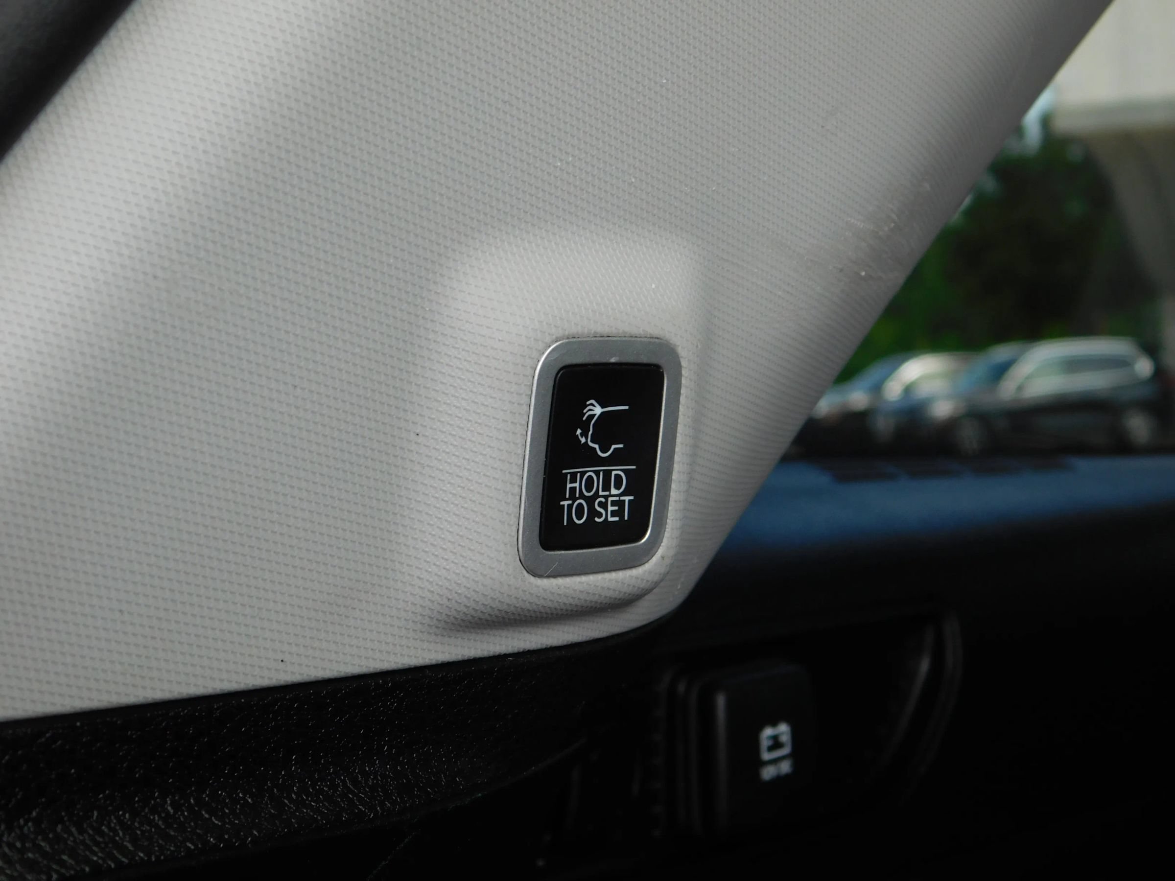Used 2024 Jeep Grand Cherokee Limited 4xe AWD/4WD image 9