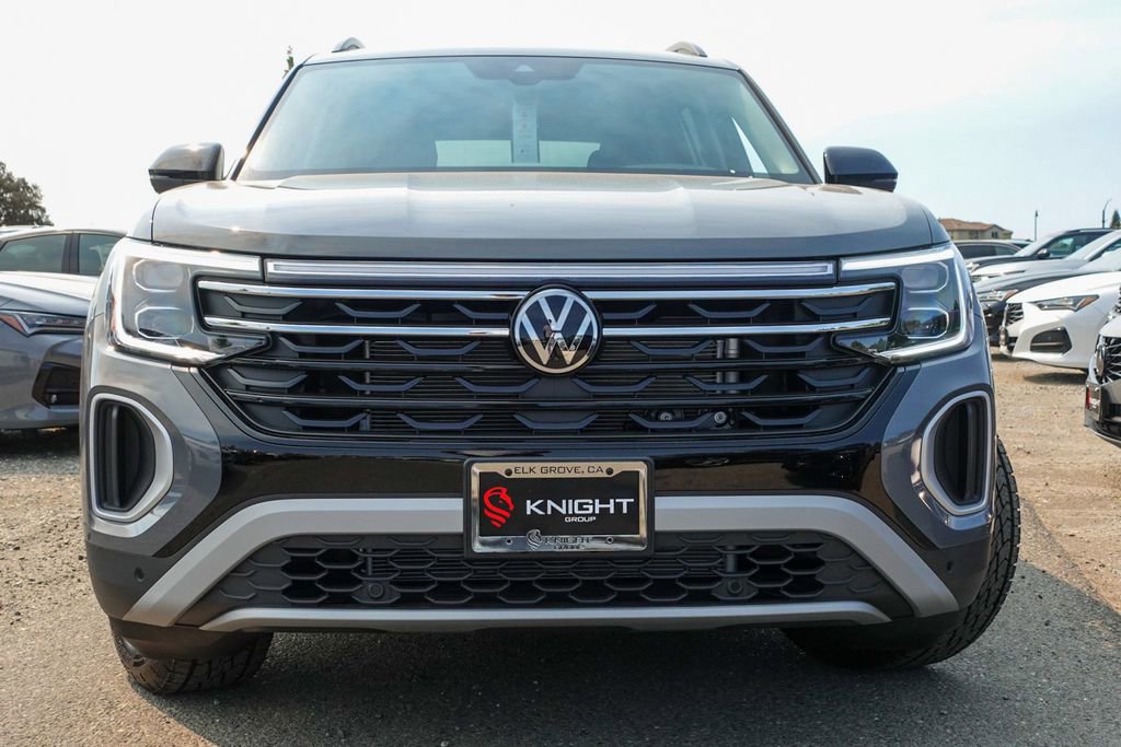 New 2026 Volkswagen Atlas Peak Edition image 4