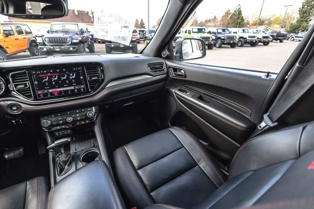 Used 2025 Dodge Durango GT AWD/4WD image 26