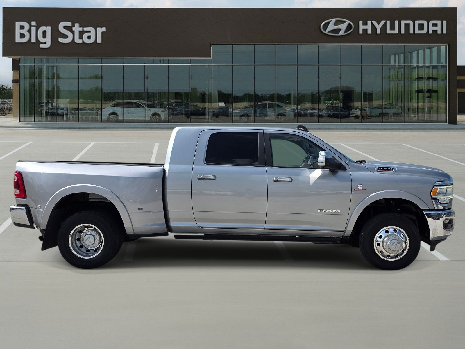Used 2022 RAM 3500 Laramie AWD/4WD image 5