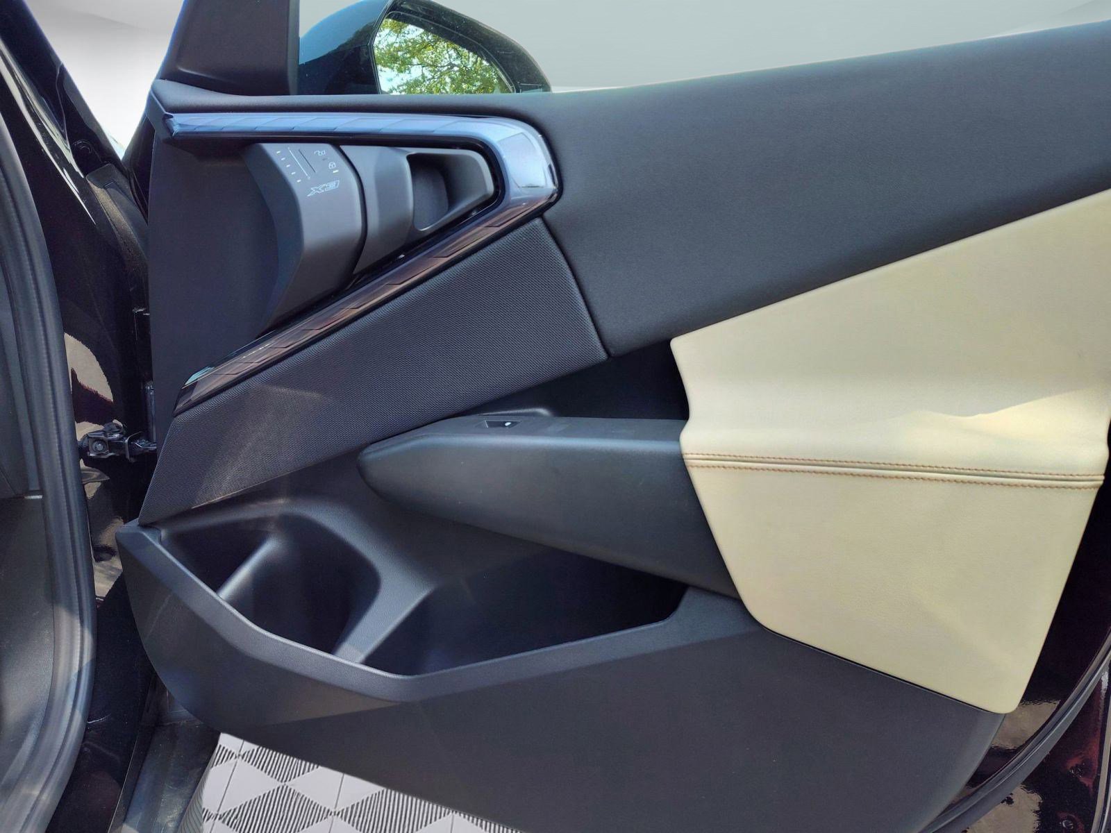 Used 2025 BMW X3 xDrive30i w/ Convenience Package image 24