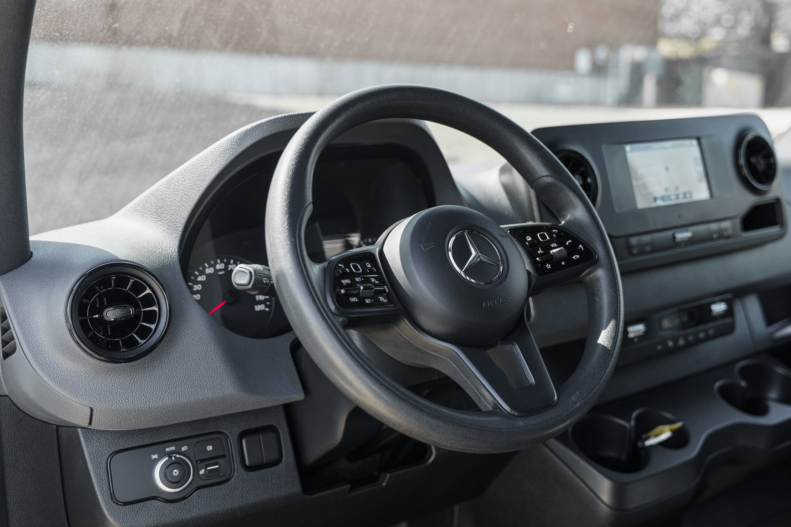 Used 2020 Mercedes-Benz Sprinter 2500 image 10