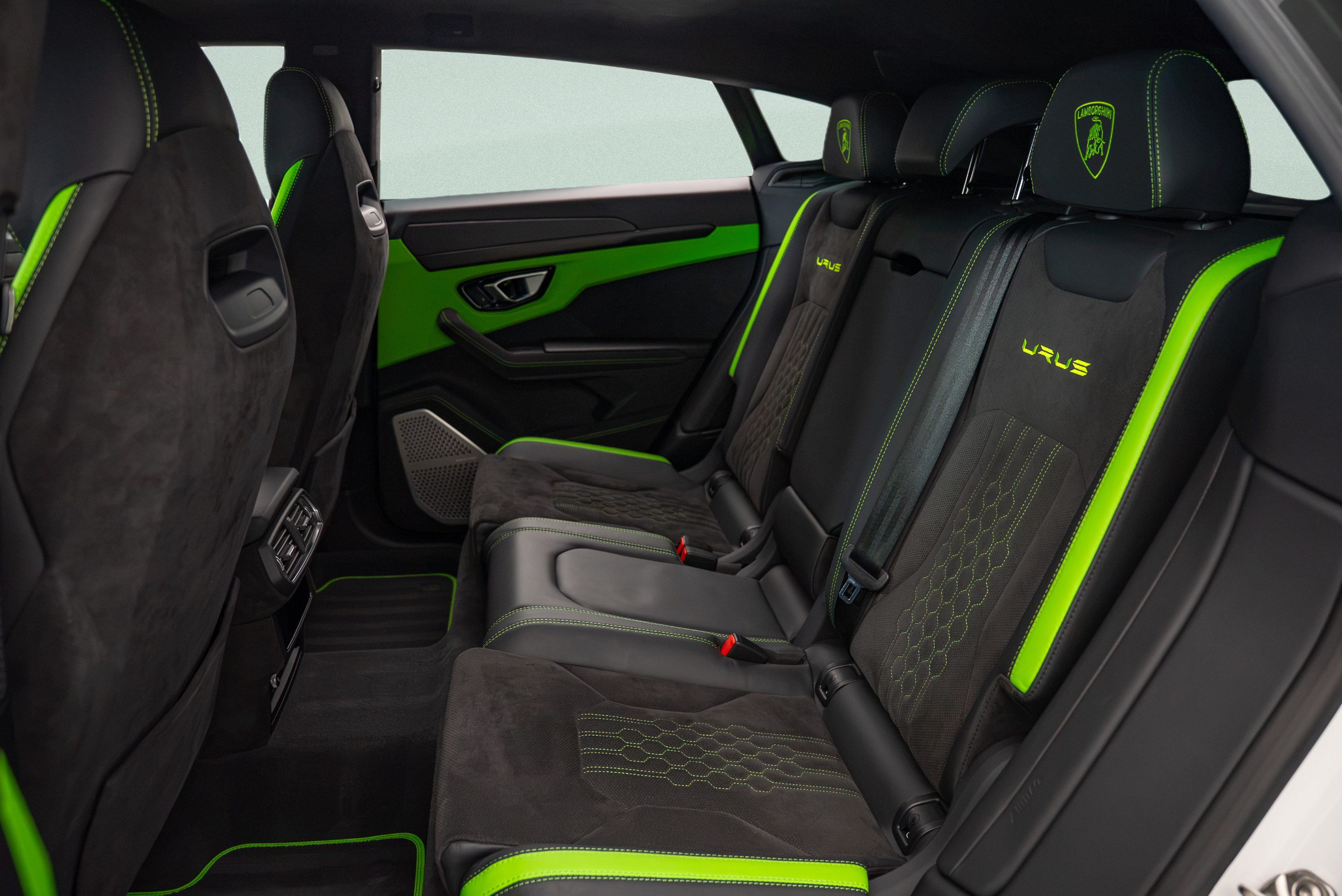 Used 2023 Lamborghini Urus S AWD/4WD image 11
