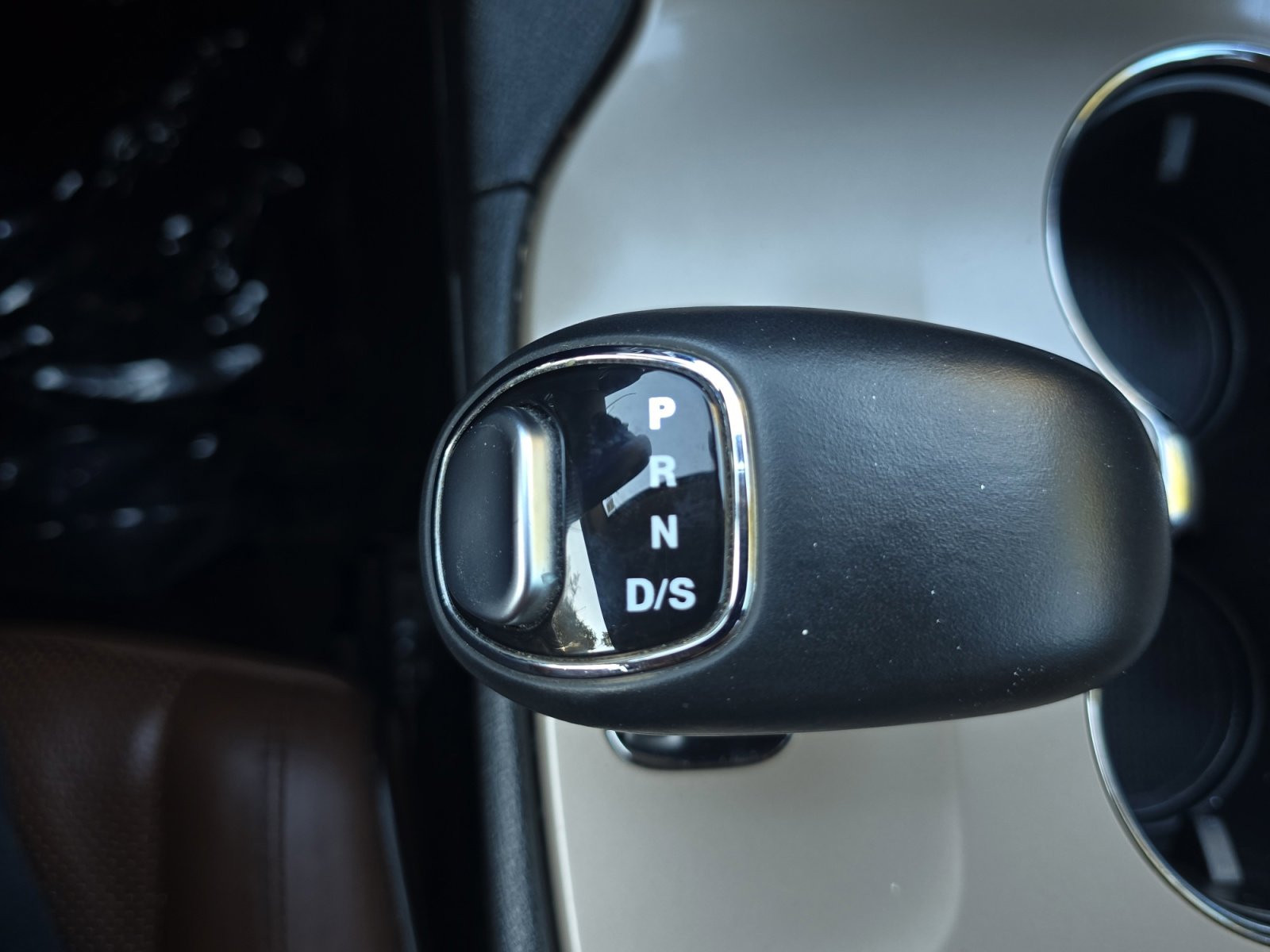 Used 2015 Jeep Grand Cherokee Summit w/ Platinum Series Group image 21