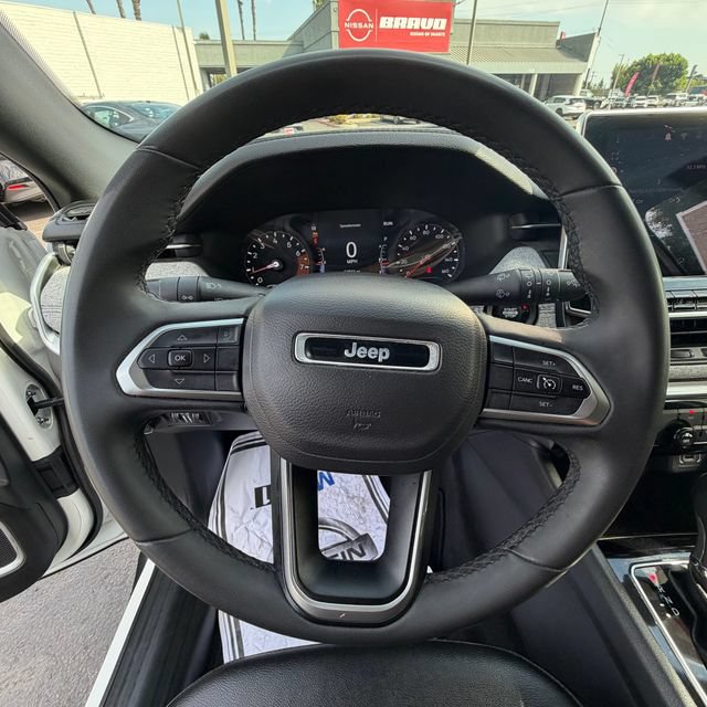 Used 2024 Jeep Compass Latitude AWD/4WD image 16