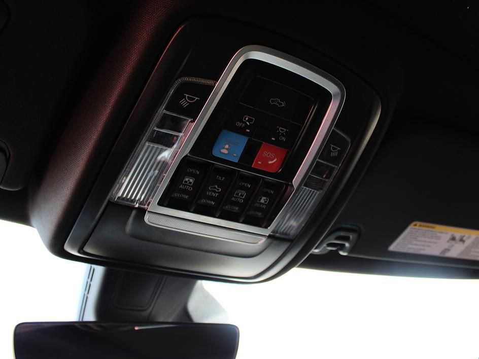 Used 2025 RAM 1500 Laramie w/ Sport Appearance Package image 20