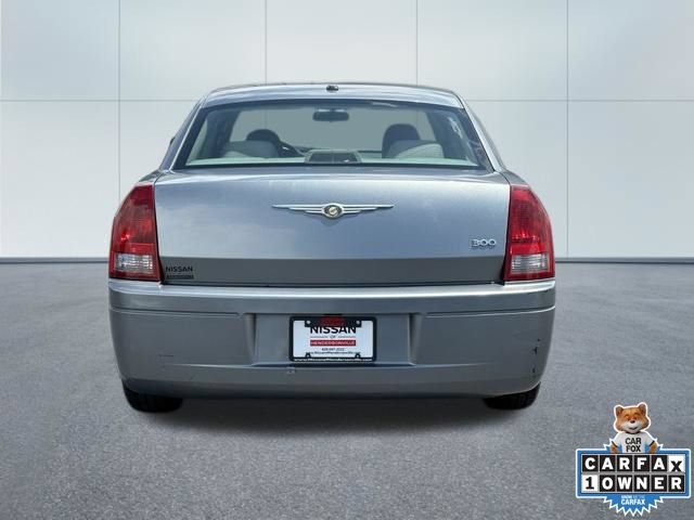 Used 2007 Chrysler 300 RWD image 11