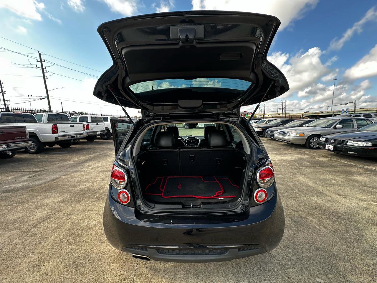 Used 2014 Chevrolet Sonic RS w/ Advanced Safety Package FWD image 34