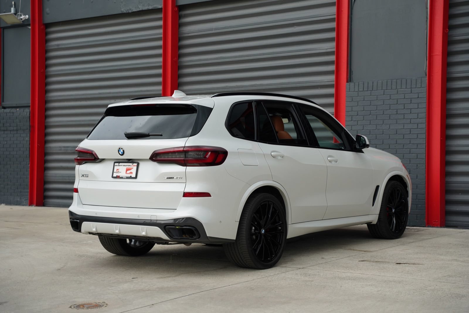 Used 2022 BMW X5 sDrive40i w/ M Sport Package RWD image 13