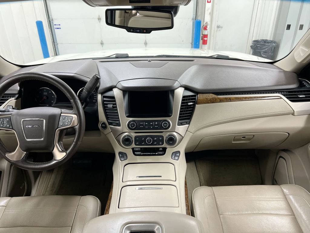 Used 2015 GMC Yukon XL Denali w/ Open Road Package AWD/4WD image 10
