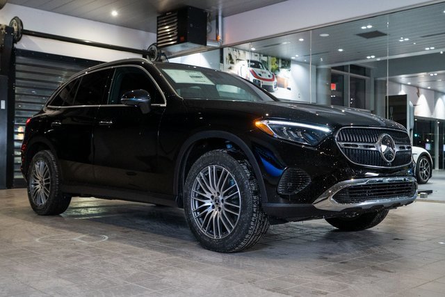 New 2026 Mercedes-Benz GLC 300 4MATIC