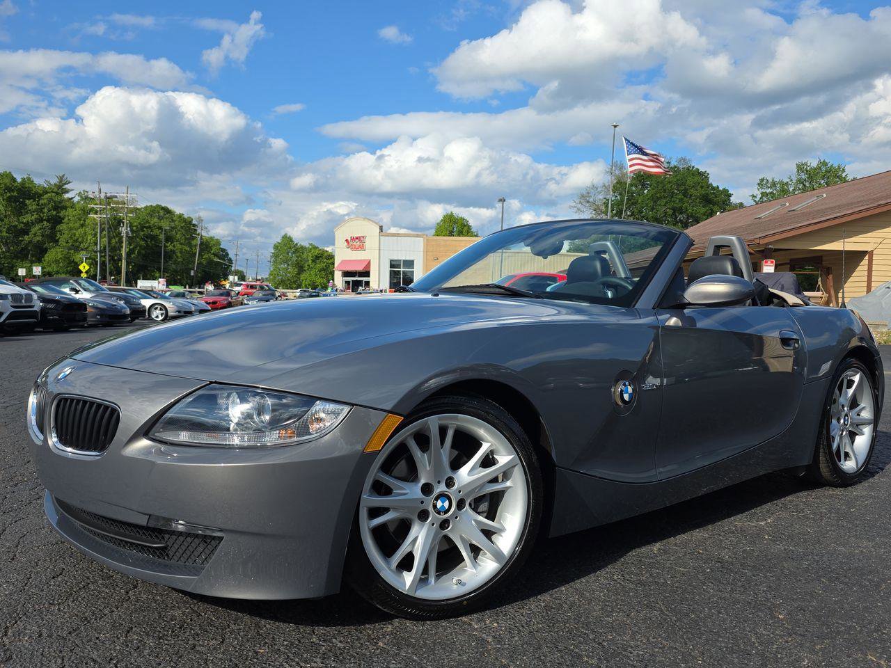 Used 2008 BMW Z4 3.0i RWD image 1