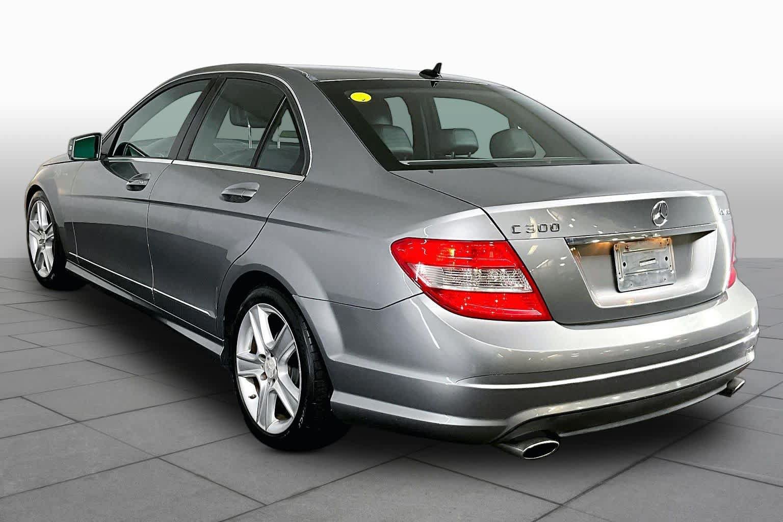 Used 2011 Mercedes-Benz C 300 4MATIC Sedan image 12