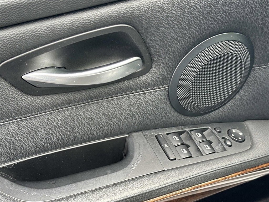 Used 2010 BMW 328i Sedan image 16