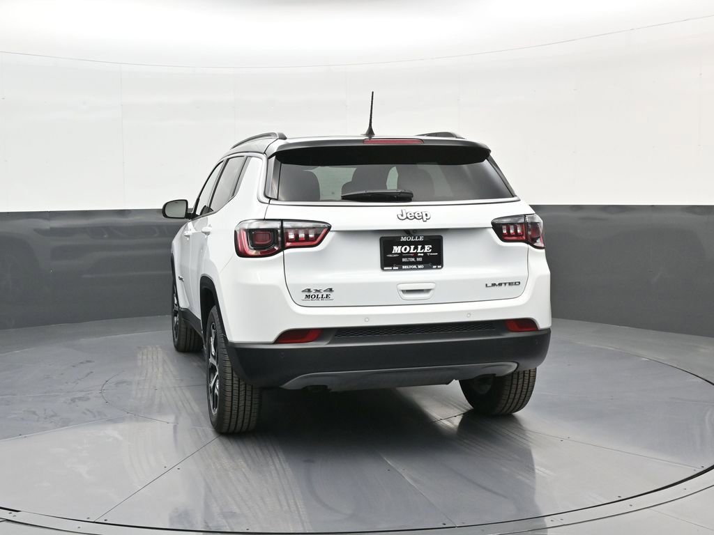 Used 2024 Jeep Compass Limited image 6