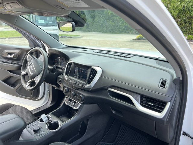 Certified 2023 GMC Terrain SLE w/ Driver Convenience Package AWD/4WD image 29