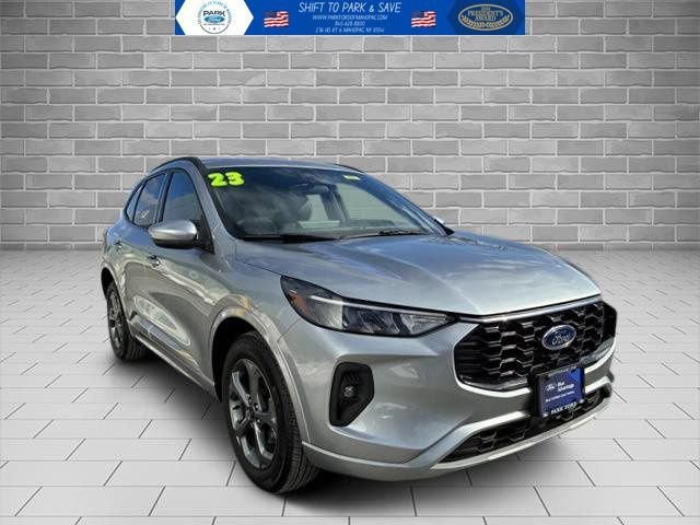 Certified 2023 Ford Escape ST-Line Select w/ Tech Pack #1 AWD/4WD image 1