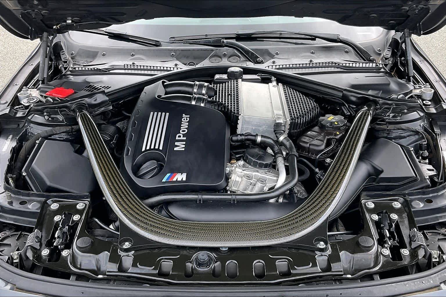 Used 2016 BMW M4 Convertible RWD image 27