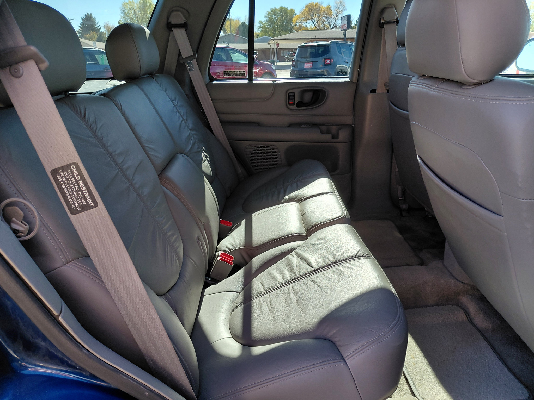 Used 2000 GMC Jimmy SLT w/ Marketing Opt Pkg AWD/4WD image 11
