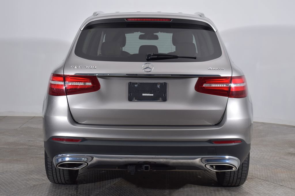 Used 2019 Mercedes-Benz GLC 300 4MATIC image 4
