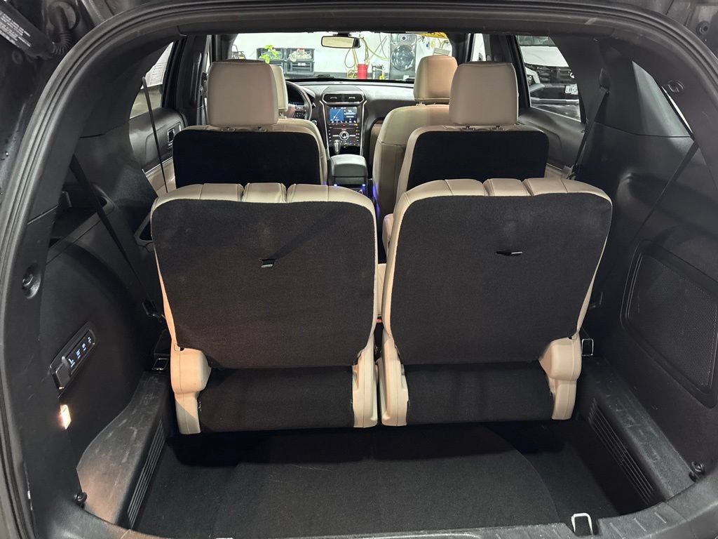 Used 2019 Ford Explorer Limited w/ Ford Safe & Smart Package AWD/4WD image 31