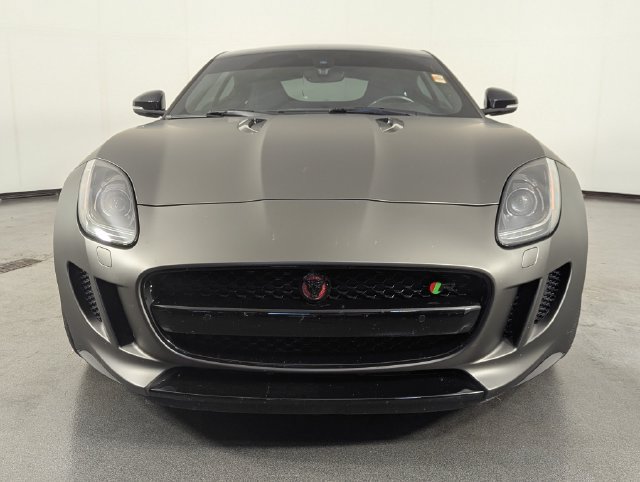 Used 2015 Jaguar F-TYPE R RWD image 3